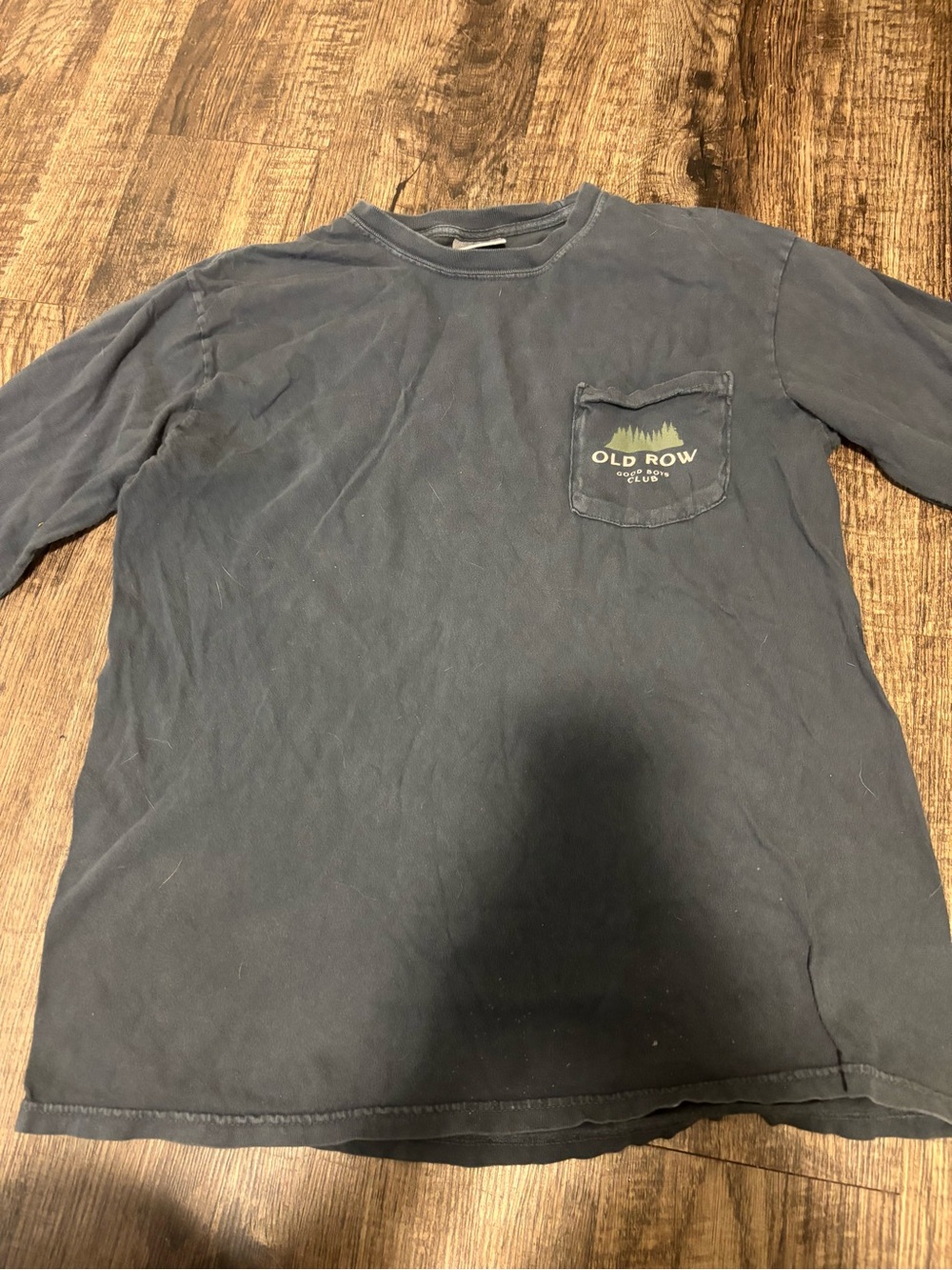 Old Row Men's Long Sleeve Pocket Tee in Navy
